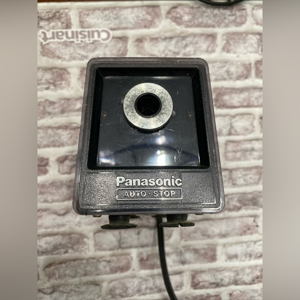 Vintage Panasonic KP-77 Electric Auto Stop Pencil Sharpener Faux Wood Tested‎